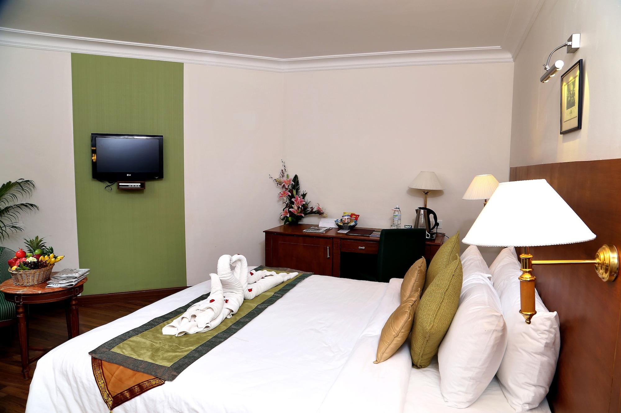 Gokulam Park Hotel Kochi Exterior foto