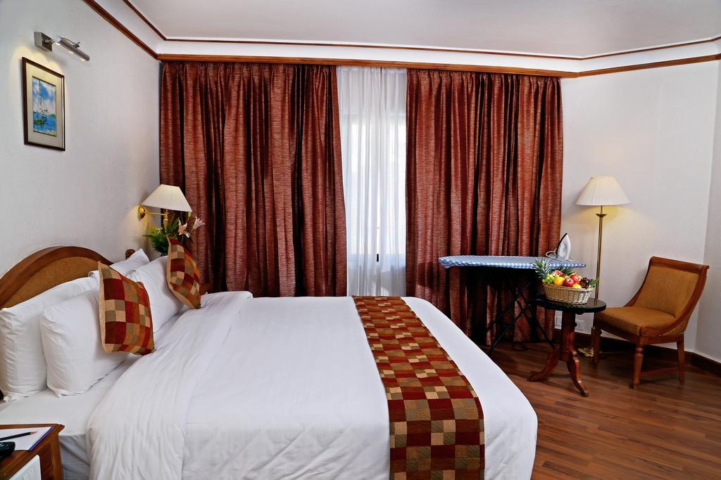 Gokulam Park Hotel Kochi Quarto foto
