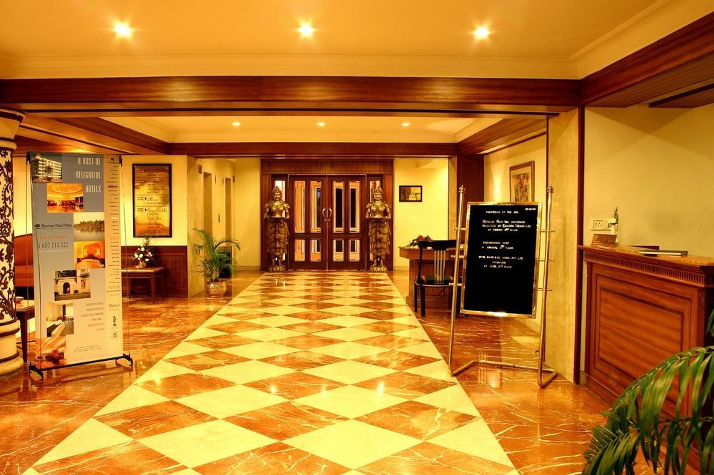 Gokulam Park Hotel Kochi Interior foto